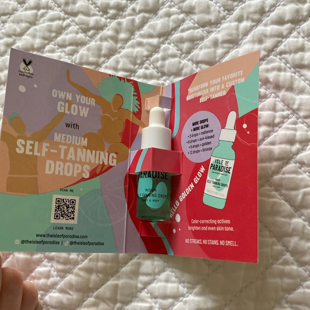 Isle of Paradise Medium self tanning drops